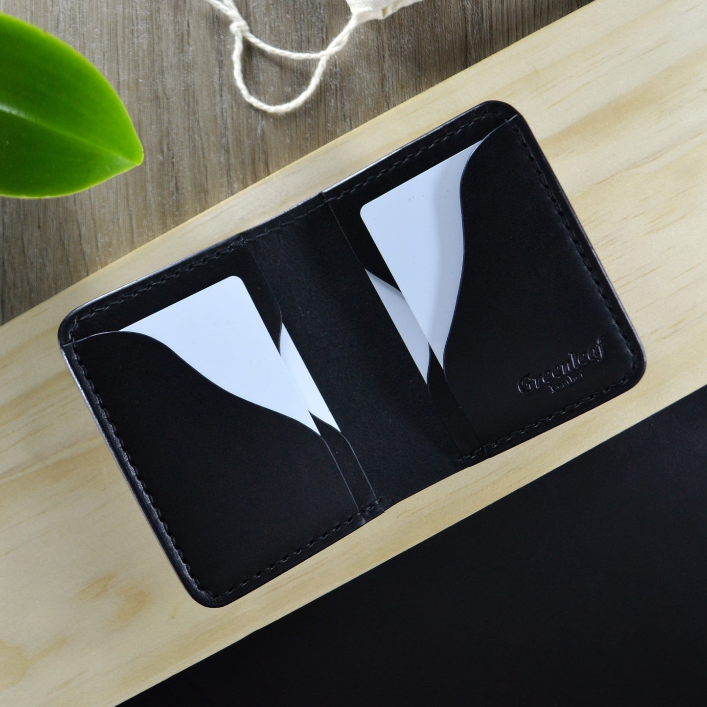 ARTIE BIFOLD - BLACK